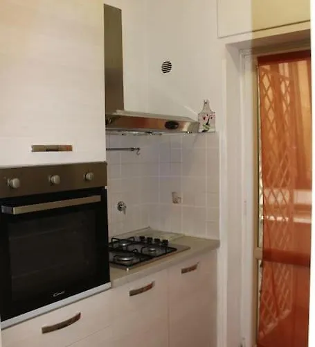 Adiacente Fermata Metro A Apartment *